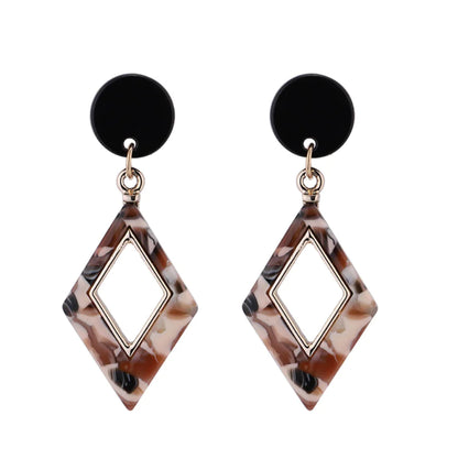 Moderigtige diamantformede øreringe